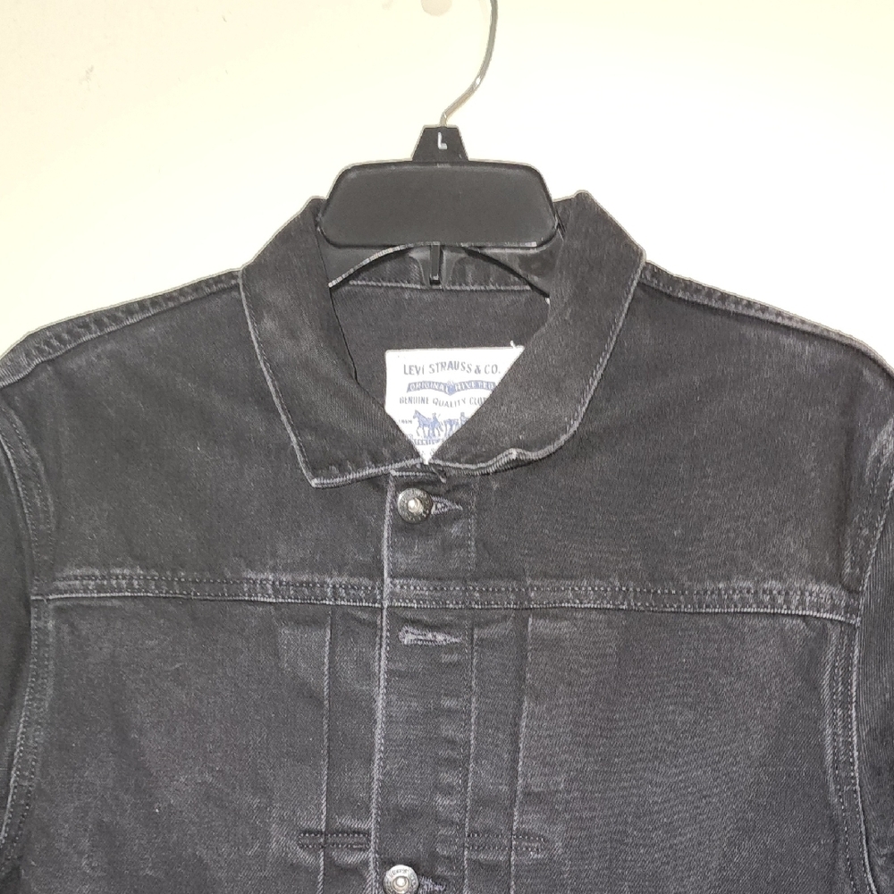 Levi's Black Denim Jacket Used Great Conditions - Picture 8 of 16